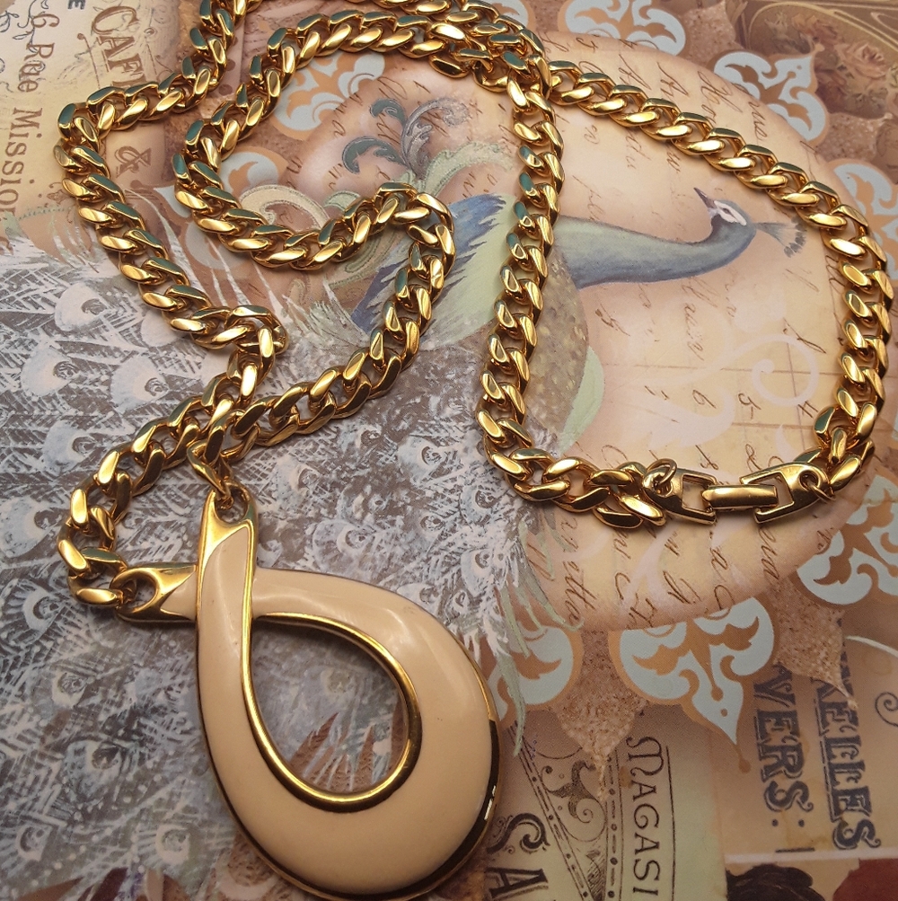 Napier Rare  Pendant Necklace